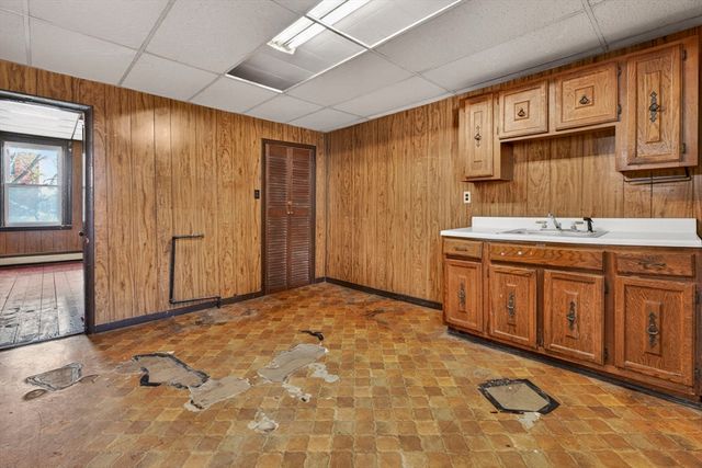 92 Bunker Hill St, Boston, MA 02129