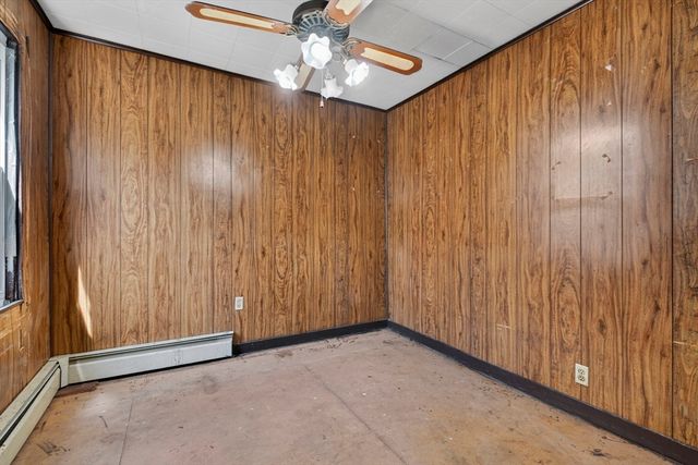 92 Bunker Hill St, Boston, MA 02129