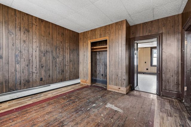 92 Bunker Hill St, Boston, MA 02129