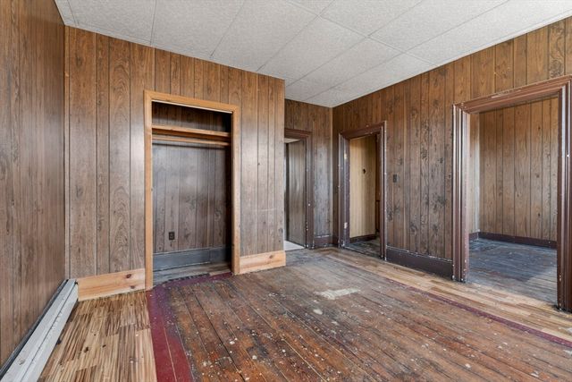 92 Bunker Hill St, Boston, MA 02129