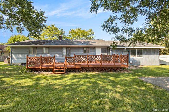 5037 W Court Street, Flint, MI 48532