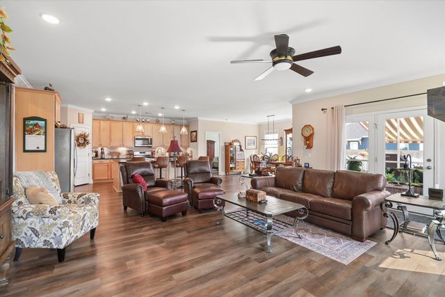 112 Clay Hill Loop, Ridgeville, SC 29472