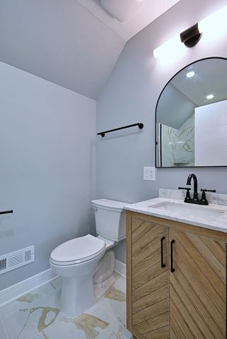 8321 W Ballard Road, Niles, IL 60714