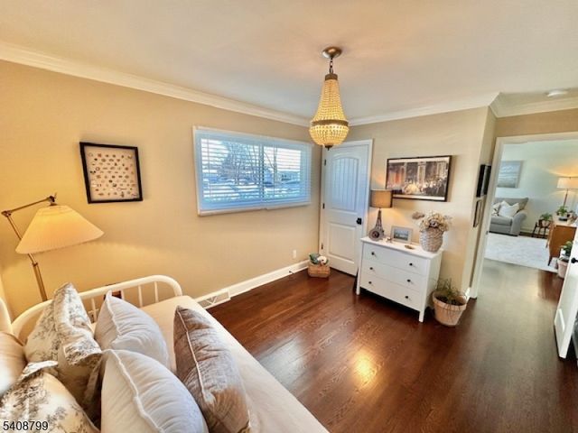 8 Willow Ct, Sayreville Boro, NJ 08859