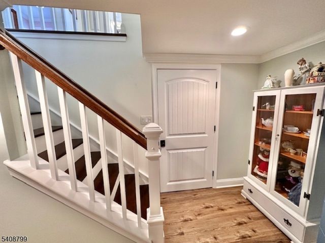 8 Willow Ct, Sayreville Boro, NJ 08859