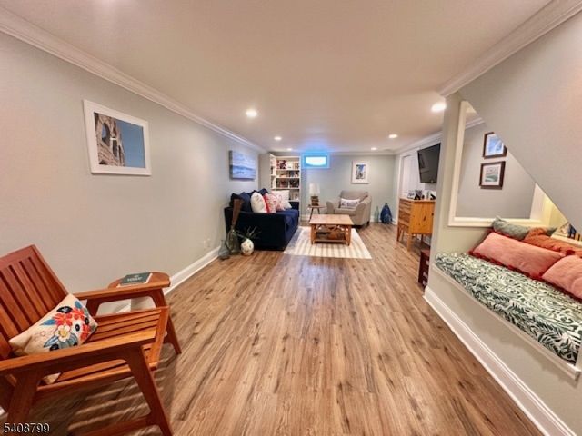 8 Willow Ct, Sayreville Boro, NJ 08859