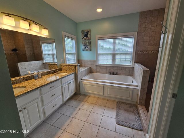 106 Gregg Court, Moyock, NC 27958