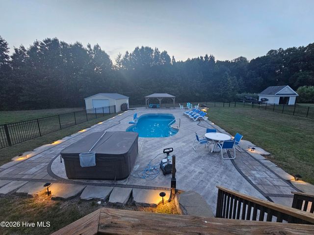 106 Gregg Court, Moyock, NC 27958