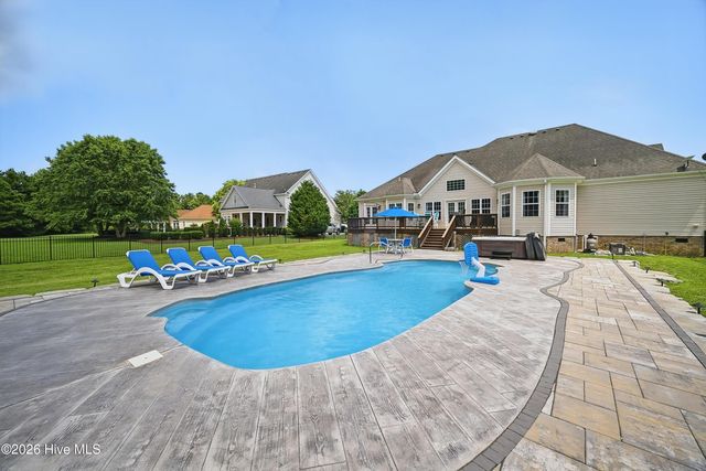 106 Gregg Court, Moyock, NC 27958