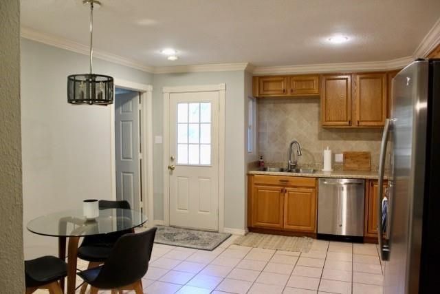 8011 Lorrie Drive, Houston, TX 77025