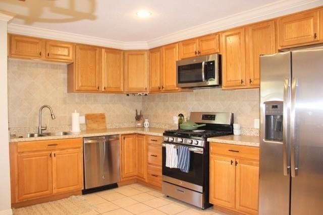 8011 Lorrie Drive, Houston, TX 77025