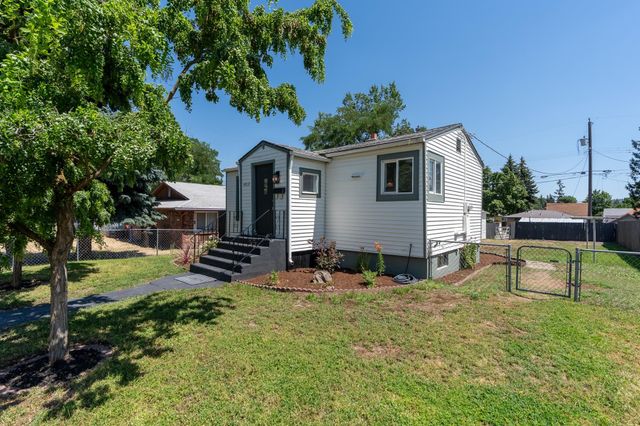 4818 N Lee St, Spokane, WA 99207