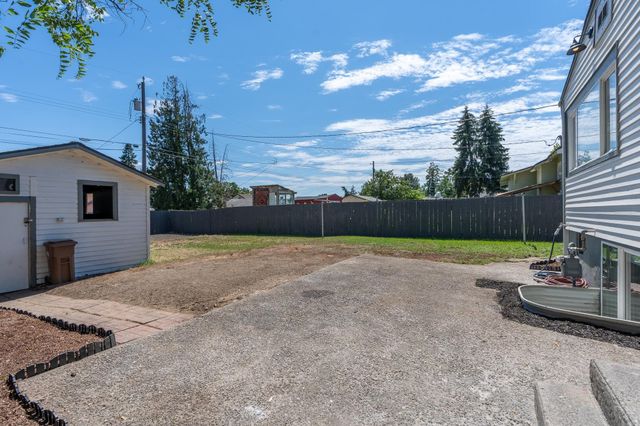 4818 N Lee St, Spokane, WA 99207