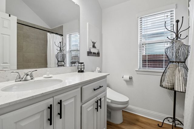 5465 Tuxbury Pond Drive, Fort Worth, TX 76179