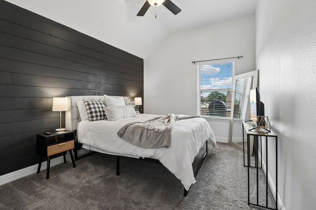 5465 Tuxbury Pond Drive, Fort Worth, TX 76179