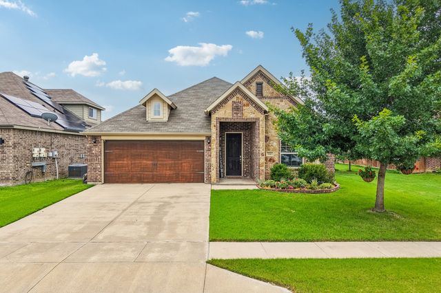 5465 Tuxbury Pond Drive, Fort Worth, TX 76179
