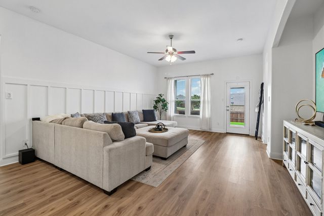 5465 Tuxbury Pond Drive, Fort Worth, TX 76179