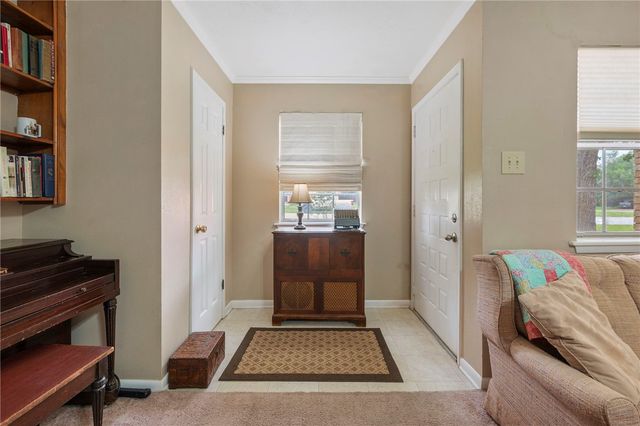 4009 Woodcrest Drive, Bryan, TX 77802