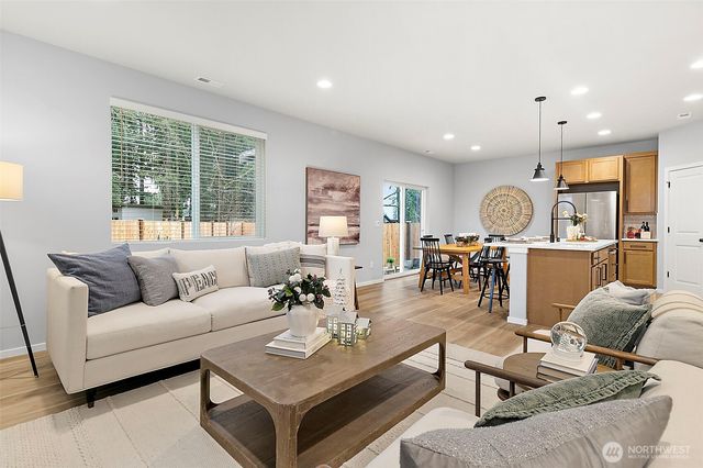 24511 111th Avenue SE, Kent, WA 98030