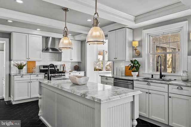 608 HIRST AVE, Havertown, PA 19083