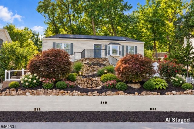 20 Greenwood Ave, Wanaque Boro, NJ 07420