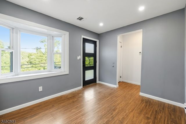 20 Greenwood Ave, Wanaque Boro, NJ 07420