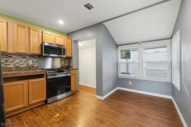 20 Greenwood Ave, Wanaque Boro, NJ 07420