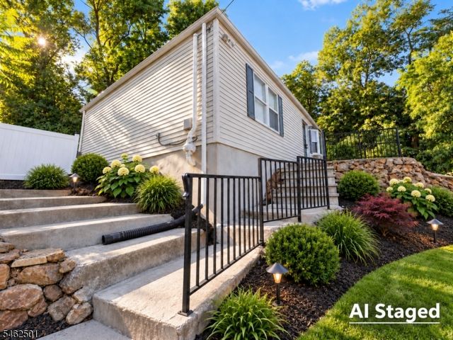 20 Greenwood Ave, Wanaque Boro, NJ 07420