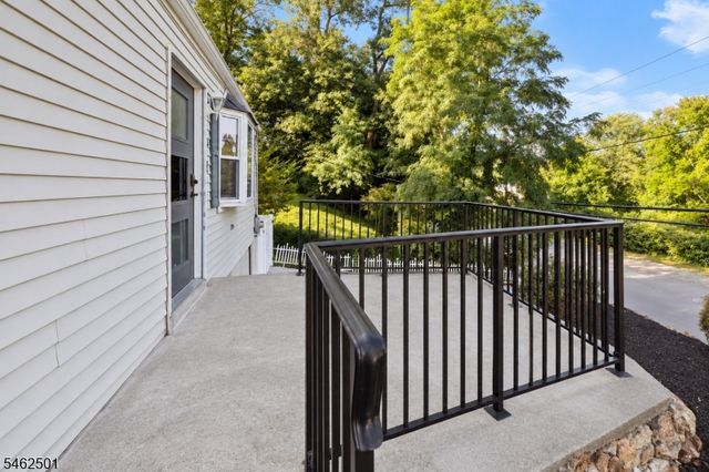 20 Greenwood Ave, Wanaque Boro, NJ 07420