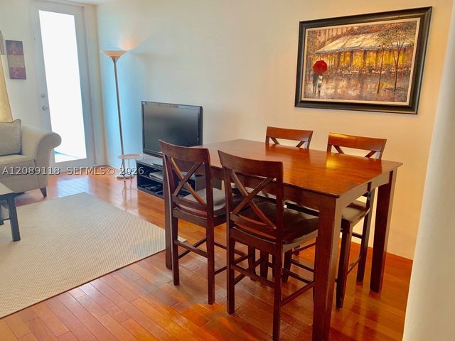 100 Lincoln Rd 427, Miami Beach, FL 33139