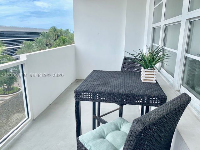100 Lincoln Rd 427, Miami Beach, FL 33139