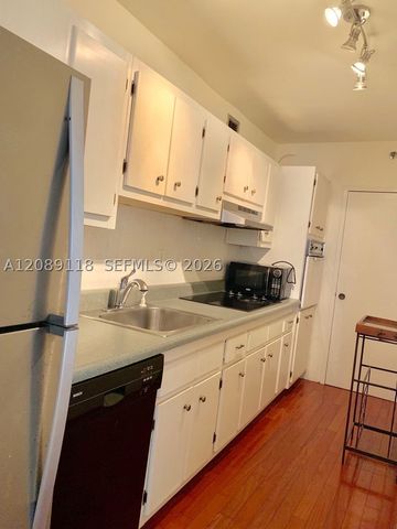 100 Lincoln Rd 427, Miami Beach, FL 33139