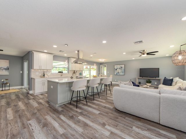 201 HARBOR BLUFF DRIVE, Largo, FL 33770