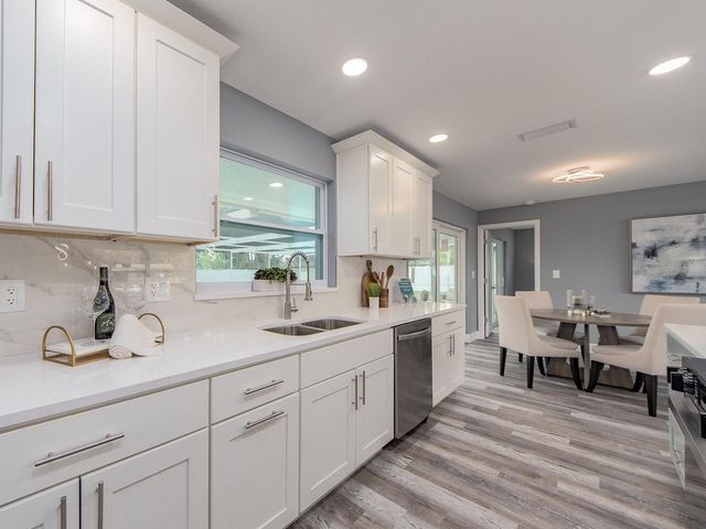 201 HARBOR BLUFF DRIVE, Largo, FL 33770