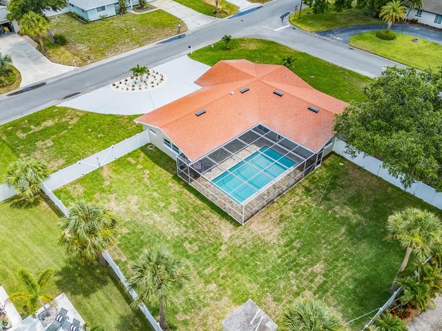 201 HARBOR BLUFF DRIVE, Largo, FL 33770
