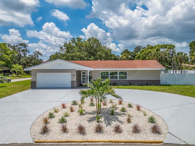 201 HARBOR BLUFF DRIVE, Largo, FL 33770