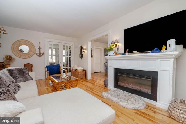 4500 RIDGE AVE, Halethorpe, MD 21227
