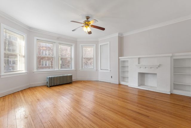 7819 S Cornell Avenue, Chicago, IL 60649