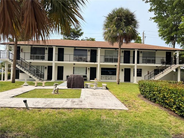 2801 NE 49th St 7, Fort Lauderdale, FL 33308