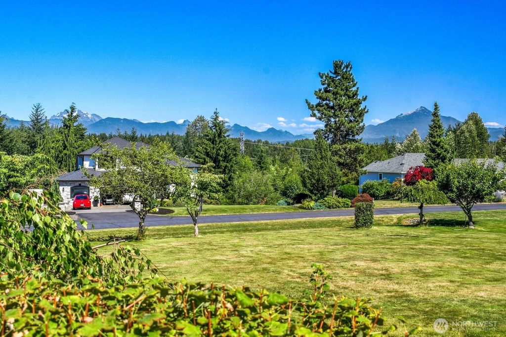 11428 128th Drive NE, Lake Stevens, WA 98258