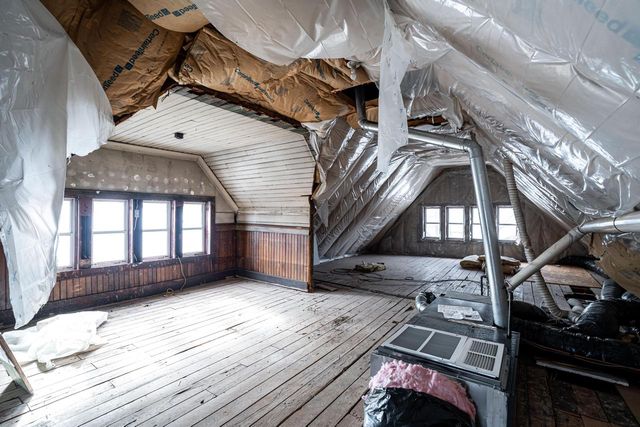 2438 N Pierce STREET, Milwaukee, WI 53212