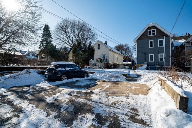 2438 N Pierce STREET, Milwaukee, WI 53212