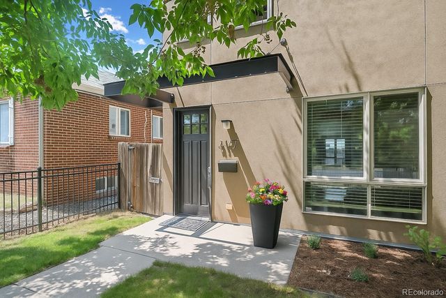 2157 S Logan Street, Denver, CO 80210