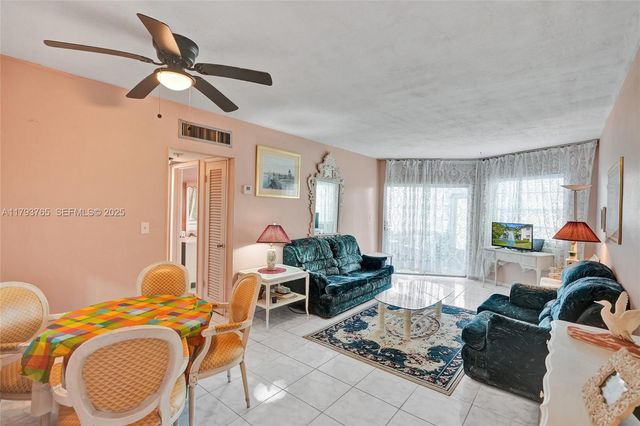 18746 NE 18th Avenue 146, Miami, FL 33179
