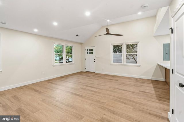 3022 WESTFALL PL, Falls Church, VA 22042
