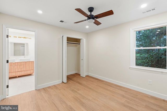3022 WESTFALL PL, Falls Church, VA 22042