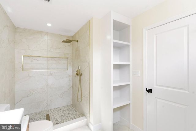 3022 WESTFALL PL, Falls Church, VA 22042