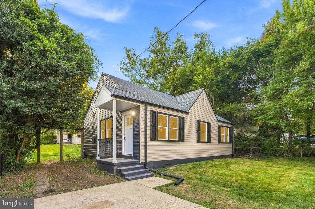3022 WESTFALL PL, Falls Church, VA 22042