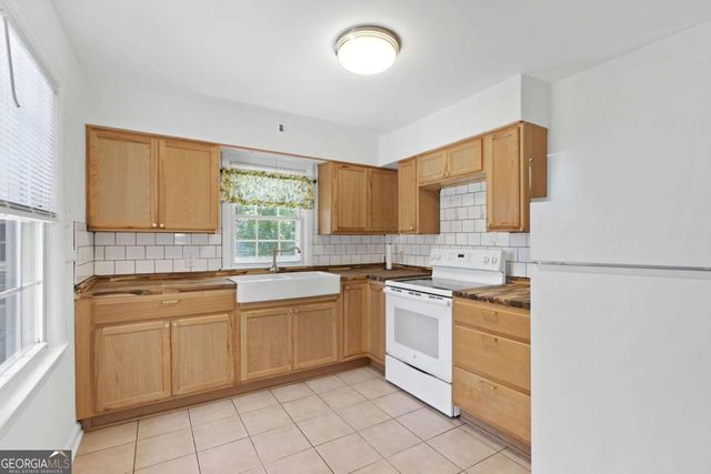 1217 E De Renne Avenue, Savannah, GA 31406