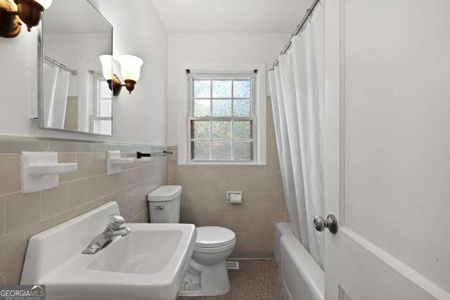 1217 E De Renne Avenue, Savannah, GA 31406